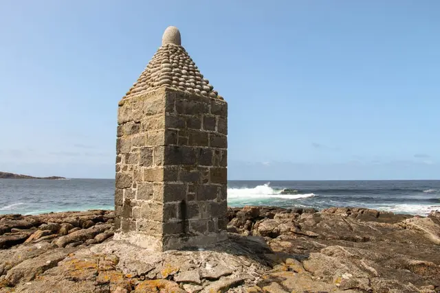 Ballyhoorisky Monument